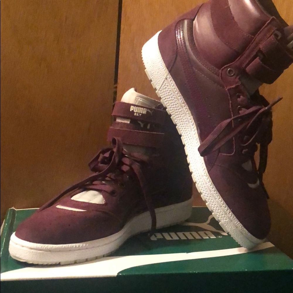 High top Puma Sneakers